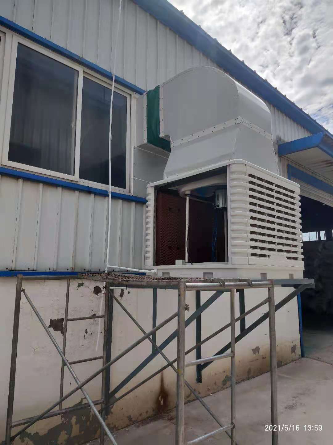 門(mén)窗廠降溫怎么做？工廠送風(fēng)降溫案例